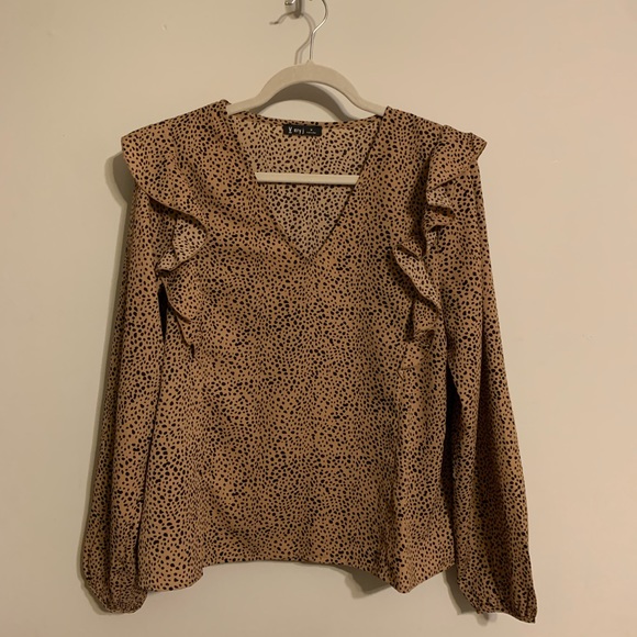 BOUTIQUE RUFFLE SLEEVE BLOUSE - Picture 1 of 3